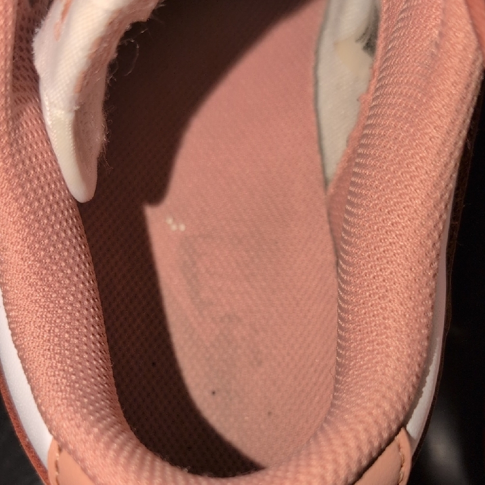 Nike Dunk Low "Rose Whisper" Sneakers Size 8.5

MSRP $120 - Picture 12 of 12